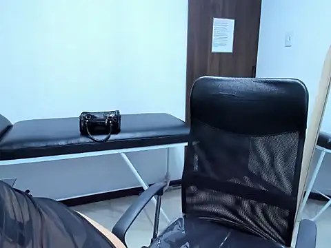 Snapshot of ZombitchX chatting on February 13, 2026, 4:45 am ZombitchX online show from February 13, 2026, 4:45 am