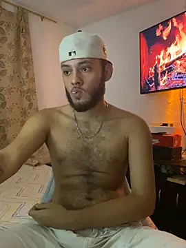 Sebolaz333 online show from May 21, 2026, 5:49 am