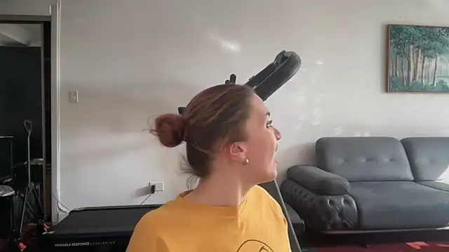 sammygirlll online show from April 11, 2026, 1:15 pm