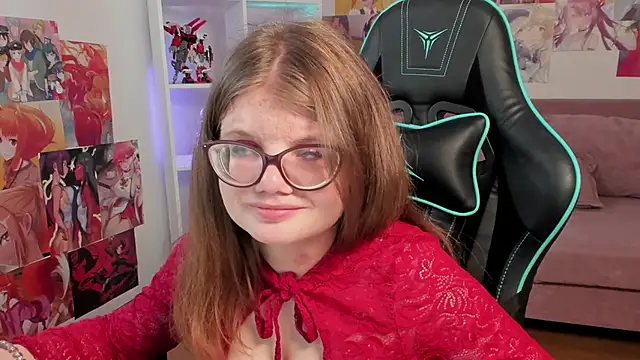 ChloeHalses online show from March 27, 2026, 6:31 pm