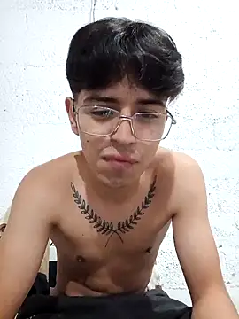 FAVOJS online show from April 14, 2026, 3:33 am