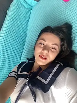 OnlyLeiLa online show from April 13, 2026, 5:33 am