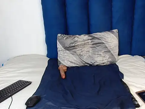 Snapshot of ForeverSexy_ chatting on February 18, 2026, 5:42 pm ForeverSexy online show from February 18, 2026, 5:42 pm