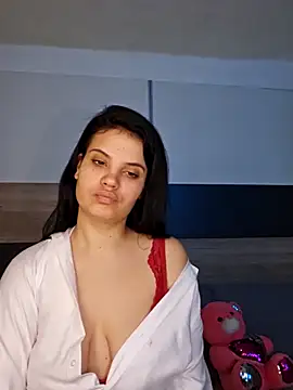 Karolina Velvet online show from February 26, 2026, 10:59 am