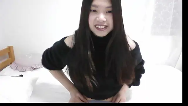 Snapshot of popochama_ chatting on February 17, 2026, 11:29 am popochama online show from February 17, 2026, 11:29 am