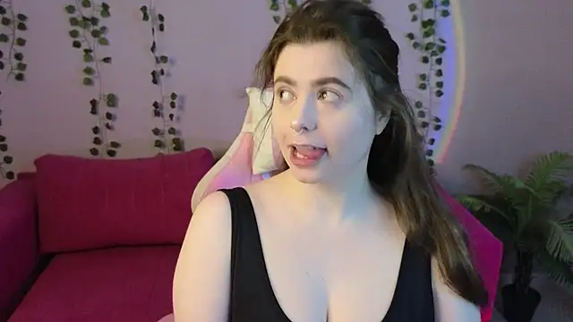 LovingWhisperr online show from March 16, 2026, 1:24 am