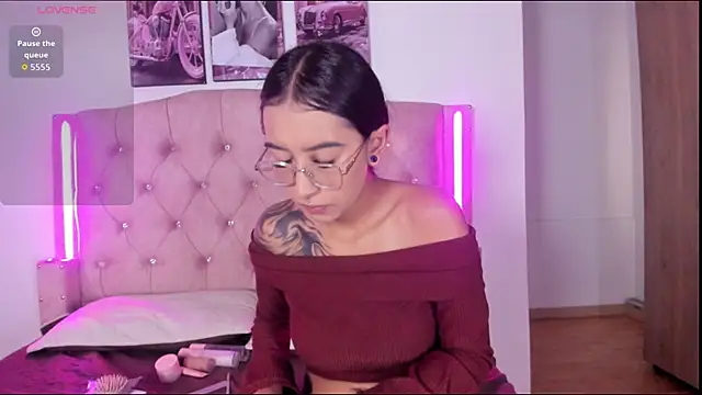 Snapshot of liittle__baby chatting on February 26, 2026, 11:54 am liittle baby online show from February 26, 2026, 11:54 am