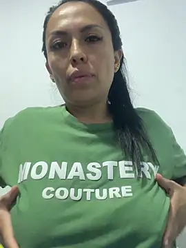 Emma Sanz   online show from April 16, 2026, 4:02 am