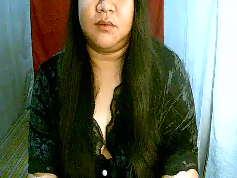 strip berry online show from July 11, 2026, 3:34 pm