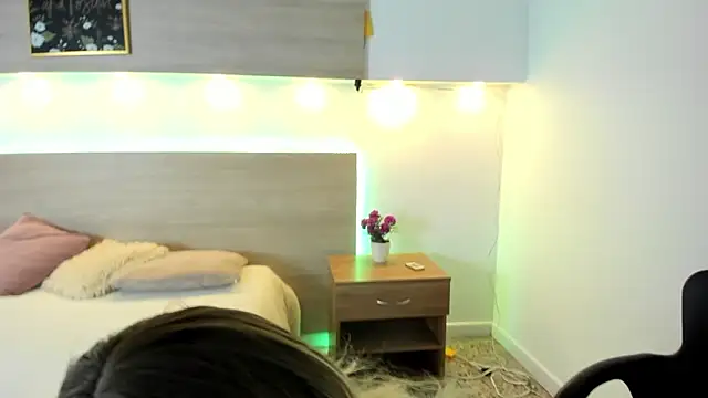 Calopezreal  online show from February 26, 2026, 1:00 pm