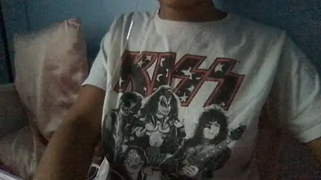 Snapshot of laurenace chatting on February 6, 2026, 12:45 pm laurenace online show from February 6, 2026, 12:45 pm