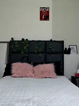 Snapshot of Julieta_Parker chatting on February 7, 2026, 12:46 pm Julieta Parker online show from February 7, 2026, 12:46 pm