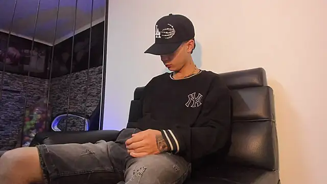 Dereck Boy  online show from March 30, 2026, 4:03 am