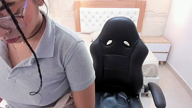 LISIEMARGOTH online show from April 11, 2026, 12:09 pm