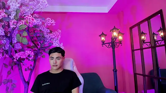 Snapshot of FemNoa chatting on February 6, 2026, 12:12 pm FemNoa online show from February 6, 2026, 12:12 pm