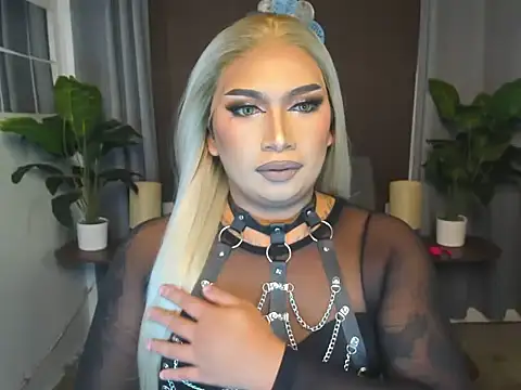 Snapshot of AmandaFlaire_ chatting on July 8, 2026, 12:50 pm AmandaFlaire online show from July 8, 2026, 12:50 pm