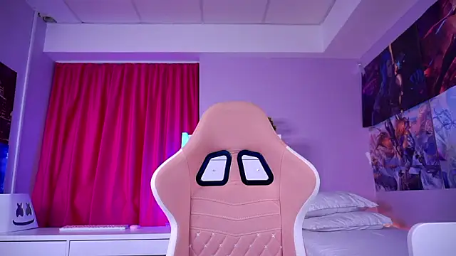 MistyReeds online show from February 13, 2026, 5:40 am