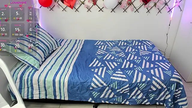 abbyyevanss online show from February 17, 2026, 8:39 pm