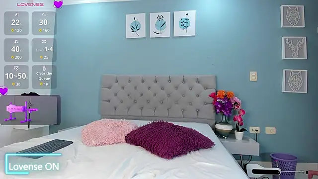 Valentina Rujano online show from March 13, 2026, 1:10 am