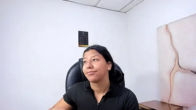 Vaneline2 online show from March 24, 2026, 9:59 pm