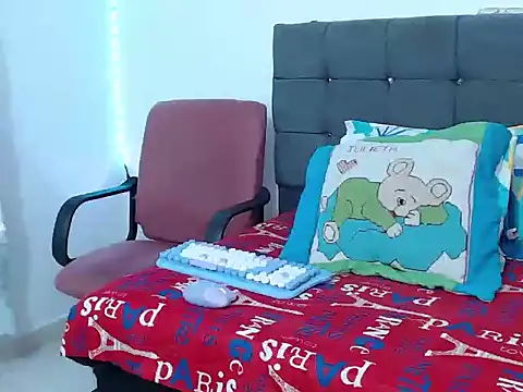 latin riahnna jp online show from February 23, 2026, 11:55 am