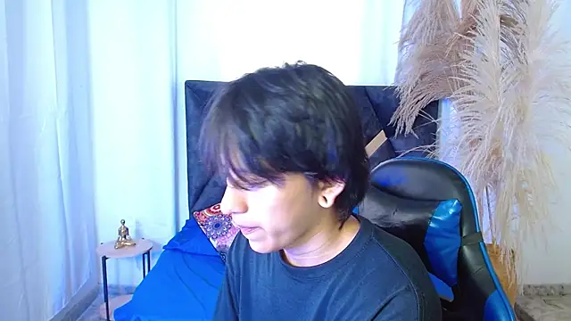 nikoo 18 online show from March 17, 2026, 1:47 pm