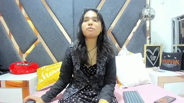 Snapshot of Maggyx chatting on February 19, 2026, 1:41 pm Maggyx online show from February 19, 2026, 1:41 pm