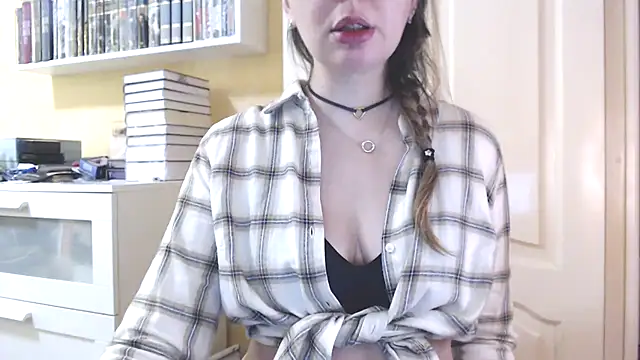 Snapshot of Tasiya chatting on February 18, 2026, 10:12 am Tasiya online show from February 18, 2026, 10:12 am