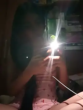 Snapshot of Chloe_Miller_2 chatting on July 10, 2026, 5:07 am Chloe Miller 2 online show from July 10, 2026, 5:07 am
