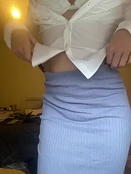 kadycatxx online show from February 17, 2026, 4:26 pm