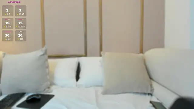 Snapshot of LisaLain chatting on February 19, 2026, 12:13 pm LisaLain online show from February 19, 2026, 12:13 pm