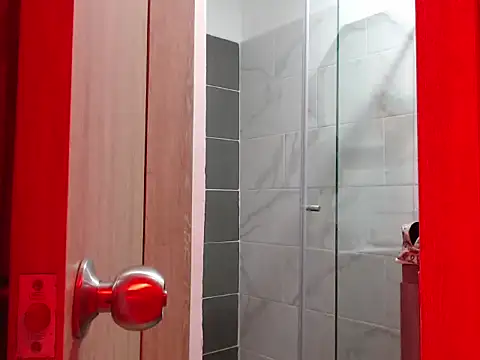 Snapshot of MiistressBlu chatting on February 18, 2026, 7:32 pm MiistressBlu online show from February 18, 2026, 7:32 pm