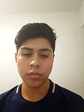 dark0p12 online show from February 4, 2026, 1:33 am