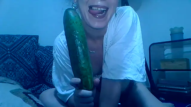 Snapshot of Nikita_05 chatting on July 1, 2026, 4:18 pm Nikita 05 online show from July 1, 2026, 4:18 pm