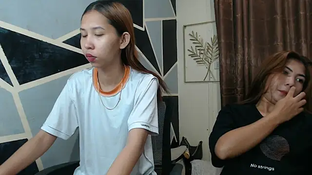 Snapshot of Charming_lexi chatting on May 27, 2026, 11:06 am Charming lexi online show from May 27, 2026, 11:06 am