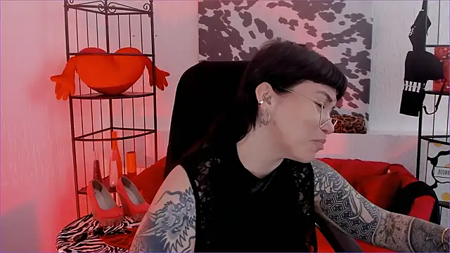 Snapshot of NeoGeisha chatting on February 22, 2026, 10:06 am NeoGeisha online show from February 22, 2026, 10:06 am