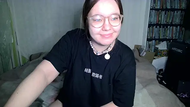 Helen foxygirl online show from February 16, 2026, 1:37 am