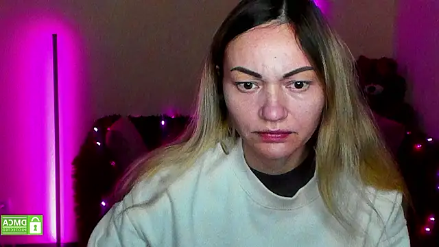 Snapshot of BlondMikey22 chatting on February 18, 2026, 6:22 am BlondMikey22 online show from February 18, 2026, 6:22 am