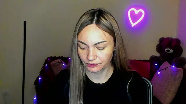 Snapshot of BlondMikey22 chatting on May 17, 2026, 11:21 am BlondMikey22 online show from May 17, 2026, 11:21 am