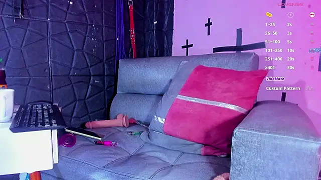 Snapshot of hottie_cristall chatting on February 11, 2026, 1:33 pm hottie cristall online show from February 11, 2026, 1:33 pm