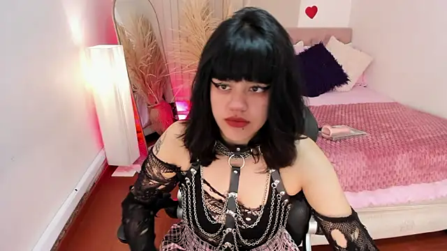 Snapshot of Nahemot_sadish chatting on March 3, 2026, 2:35 pm Nahemot sadish online show from March 3, 2026, 2:35 pm