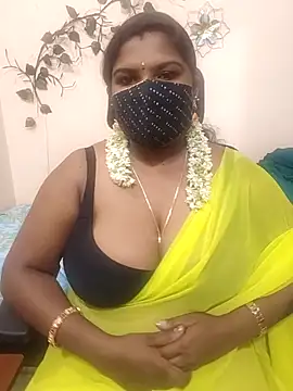 Snapshot of Archana_achu143 chatting on May 10, 2026, 1:04 pm Archana achu143 online show from May 10, 2026, 1:04 pm