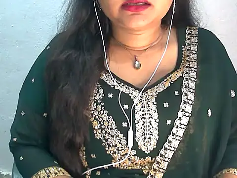 Snapshot of Saniya_K2 chatting on June 26, 2026, 4:35 pm Saniya K2 online show from June 26, 2026, 4:35 pm