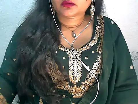 Snapshot of Saniya_K2 chatting on July 25, 2026, 4:13 pm Saniya K2 online show from July 25, 2026, 4:13 pm