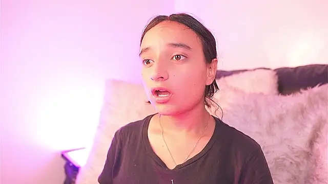  emily jonexs online show from February 26, 2026, 3:12 pm