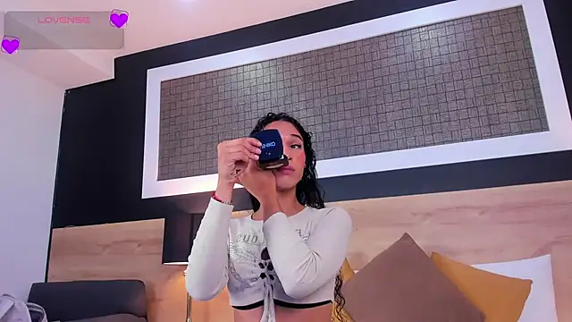 Chloee  Adams online show from March 24, 2026, 12:38 pm