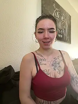 zoeelovee online show from March 2, 2026, 3:08 pm