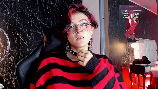 YuuMiko online show from March 24, 2026, 12:38 pm