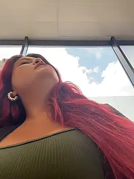 Snapshot of Lia-Moon77 chatting on February 27, 2026, 7:24 pm Lia-Moon77 online show from February 27, 2026, 7:24 pm