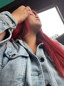 Snapshot of Lia-Moon77 chatting on February 24, 2026, 7:04 pm Lia-Moon77 online show from February 24, 2026, 7:04 pm